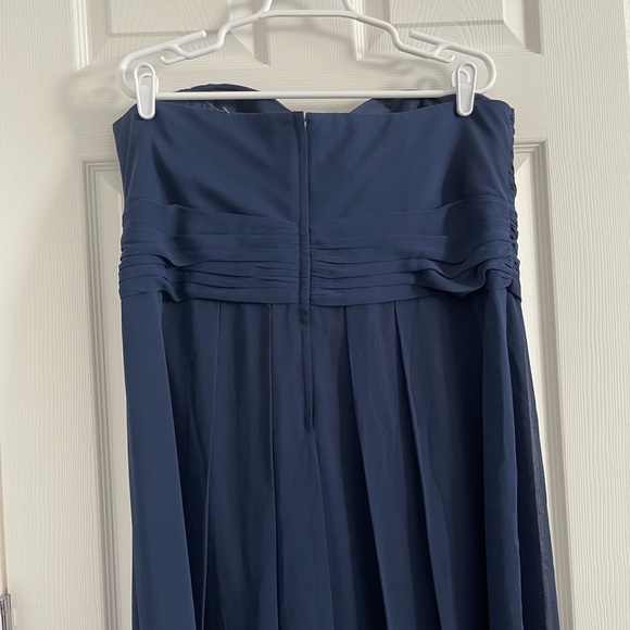 David’s Bridal Crinkle Chiffon Dress with Cascade Skirt, Color Marine, Size 18 - Picture 9 of 11